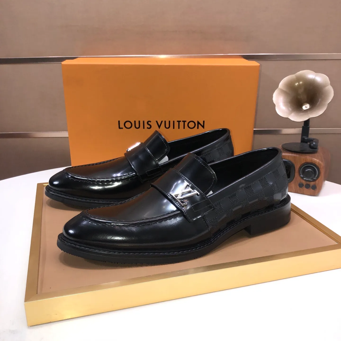 Men's shoes💰460💰【LOUIS VUITTON】(sheepskin lining) new cowhide LV formal shoes🎩🎩❗️🆘made one to one at the counter🎩original quality, imported cowhide upper➕full sheepskin lining➕original rubber outsole, {high quality visible}👣Size: 38-45 (45 custom-made)